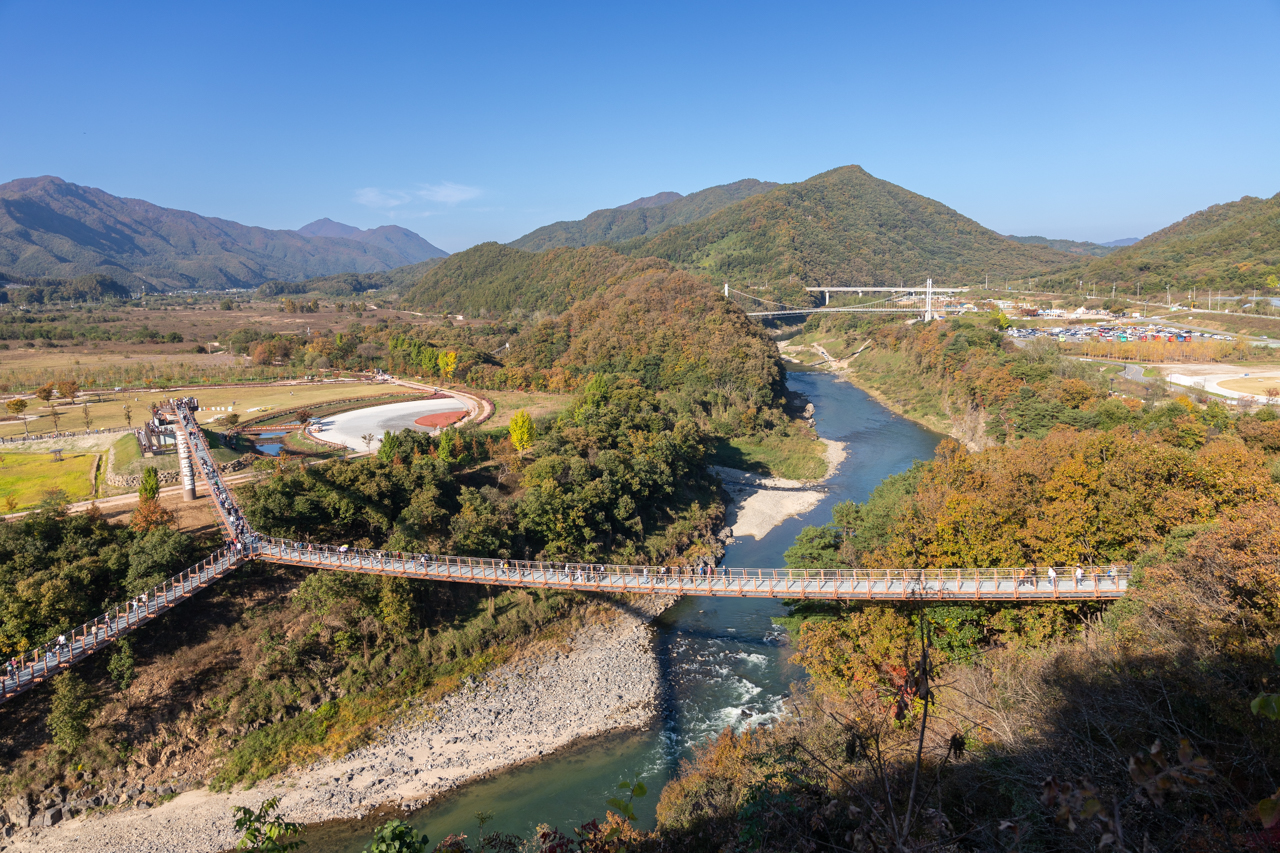 한탄강 와이 출렁다리